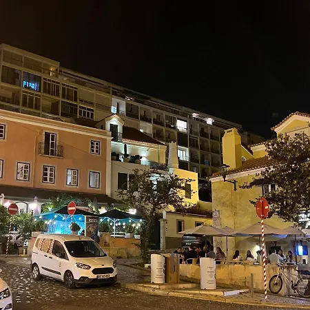 - Lisboa Apartmán *